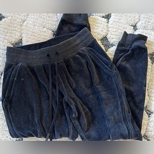 Lululemon crushed velvet joggers 6